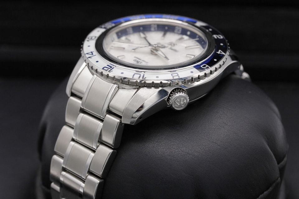 Grand Seiko Sport Collection SBGE275 Image 2